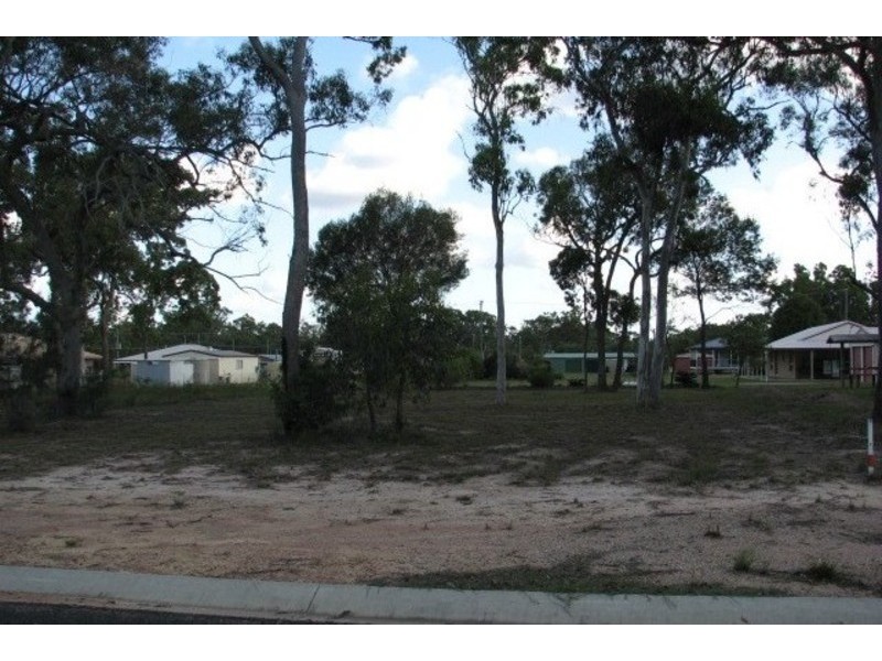 15 Smith Street, Buxton QLD 4660