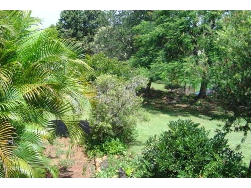 8 Macrossan Street, Childers QLD 4660