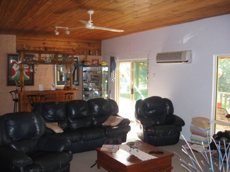 256 Goodwood Road, Childers QLD 4660