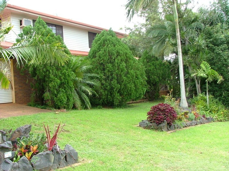 9 Nelson Street, Childers QLD 4660