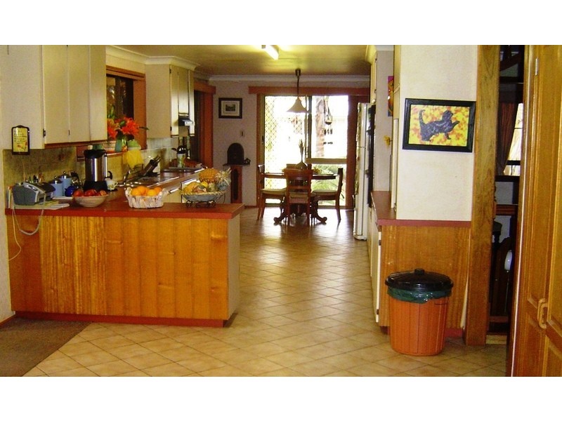 9 Nelson Street, Childers QLD 4660