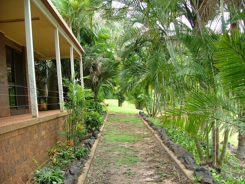 9 Nelson Street, Childers QLD 4660