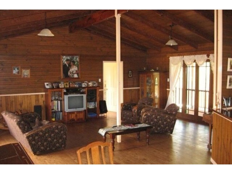 19 Old Creek Road, Childers QLD 4660