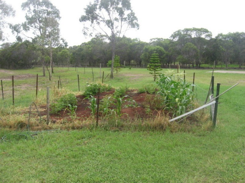 51 Peters Road, Redridge QLD 4660
