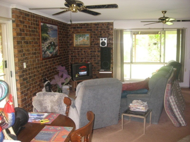 51 Peters Road, Redridge QLD 4660