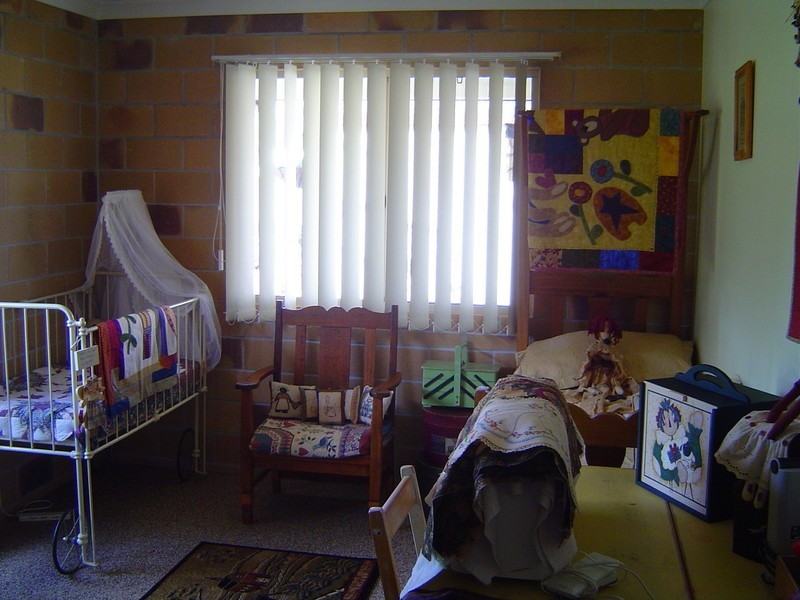 8 Whites Road, Childers QLD 4660