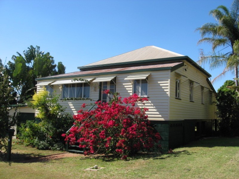 9 Ernest Street, Childers QLD 4660