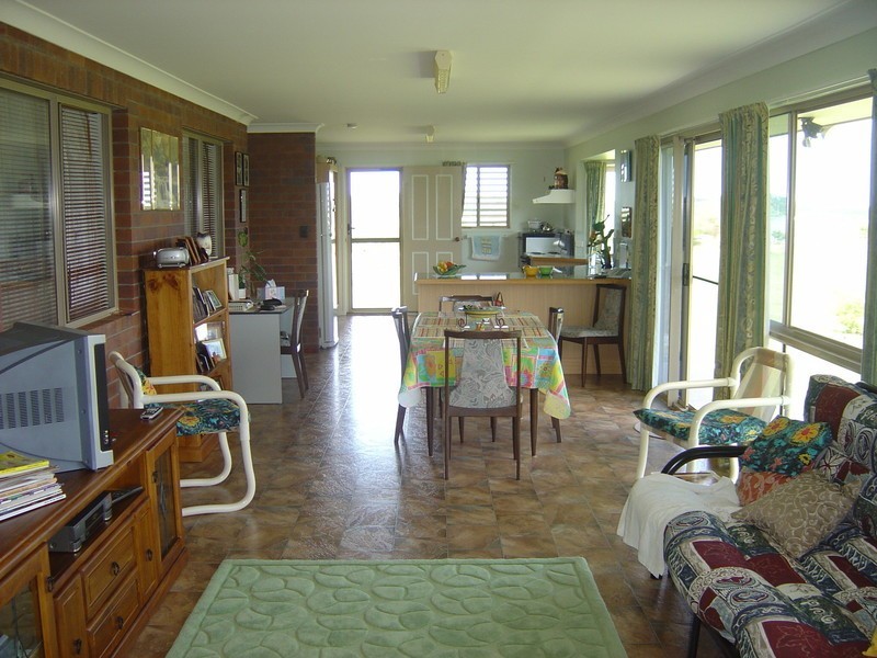 48 Huxley Road, Childers QLD 4660