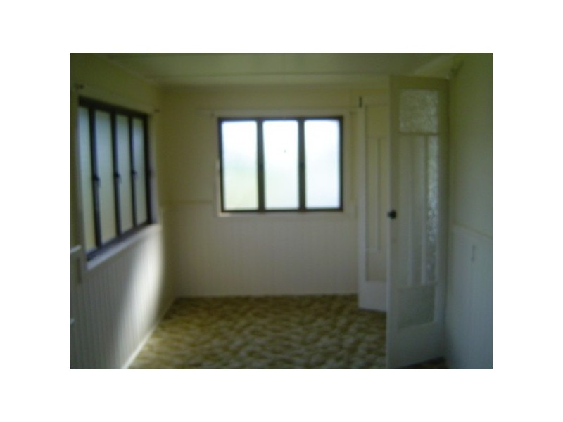 25 West Street, Childers QLD 4660