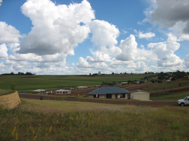 1 Red Gully Place, Childers QLD 4660