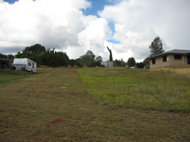 1 Red Gully Place, Childers QLD 4660