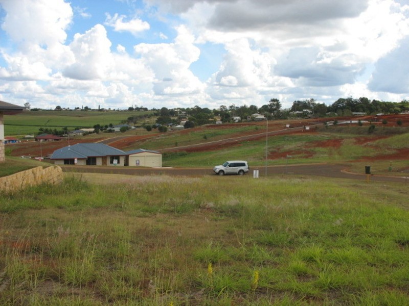 1 Red Gully Place, Childers QLD 4660