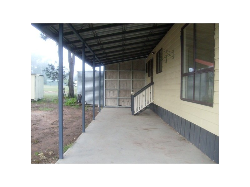 28 Queen Street, Dallarnil QLD 4621
