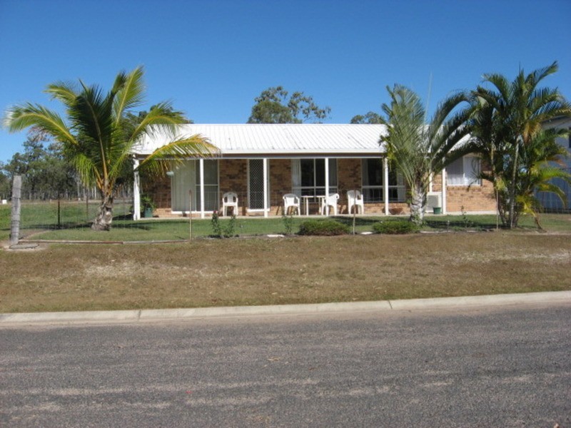 25 Travis Street, Buxton QLD 4660