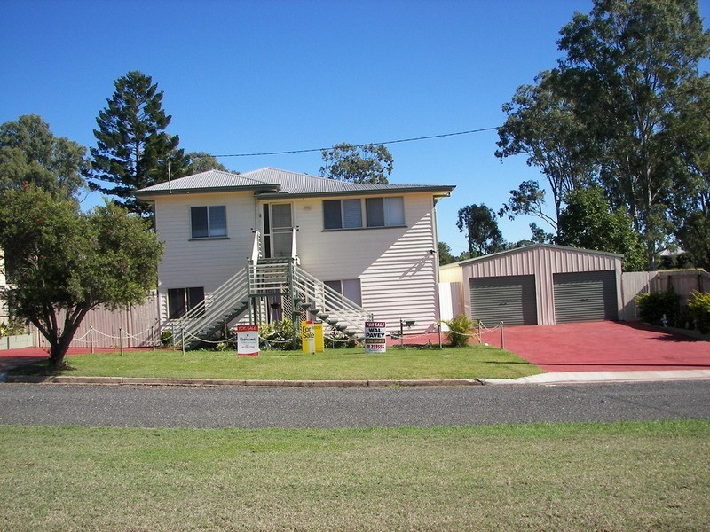 12 Elizabeth Street, Biggenden QLD 4621