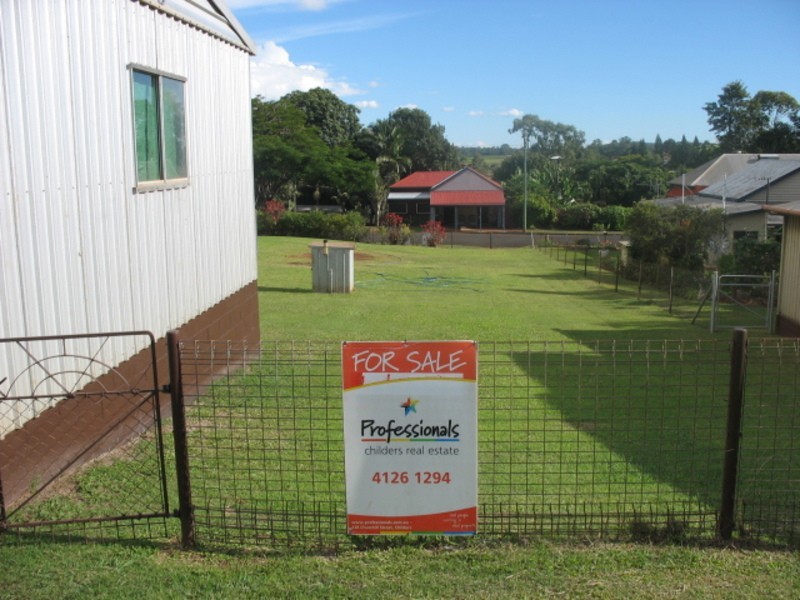 4 Queen Street, Cordalba QLD 4660