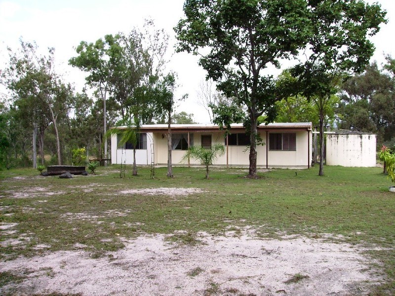64  Berries Road, Childers QLD 4660