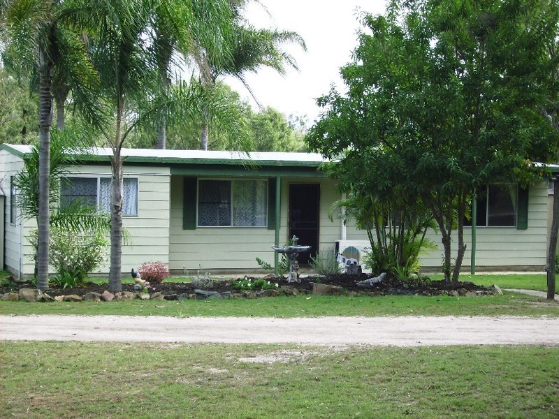 64  Berries Road, Childers QLD 4660