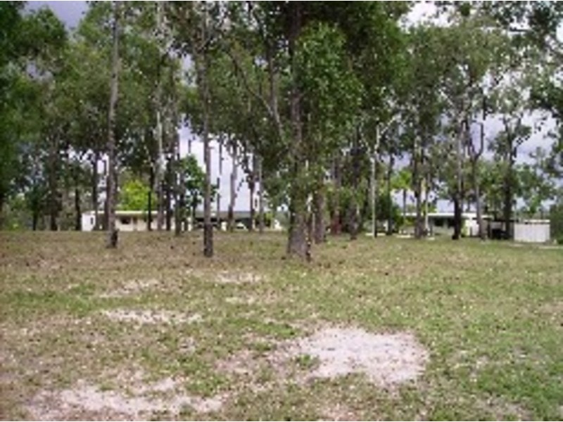 64  Berries Road, Childers QLD 4660