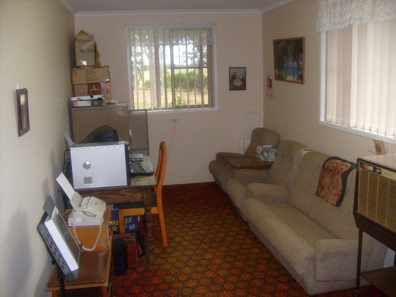 85 McIlwraith Road, Gin Gin QLD 4671