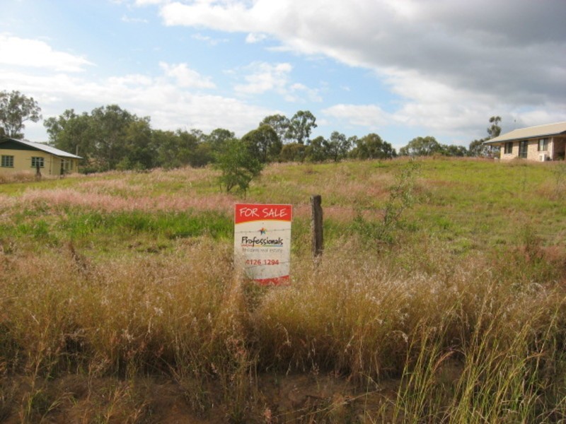 31 Queen Street, Dallarnil QLD 4621