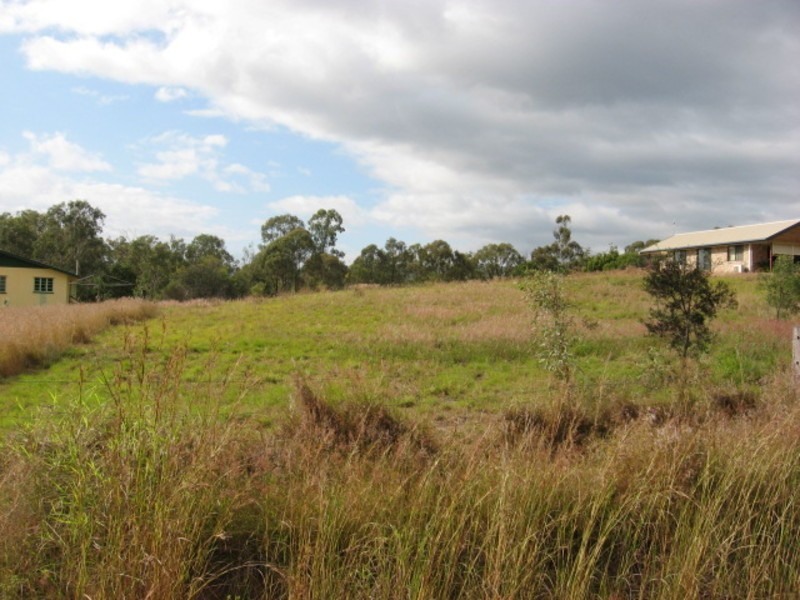 31 Queen Street, Dallarnil QLD 4621