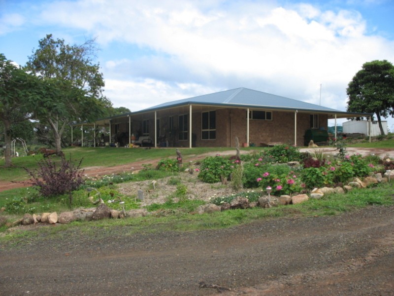 18 Huxley Road, Childers QLD 4660