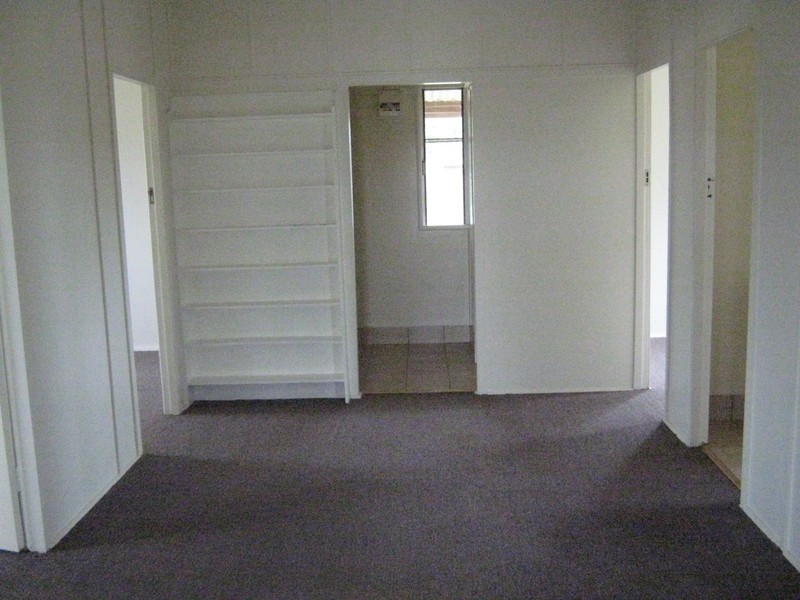 5 Churchill Street, Childers QLD 4660