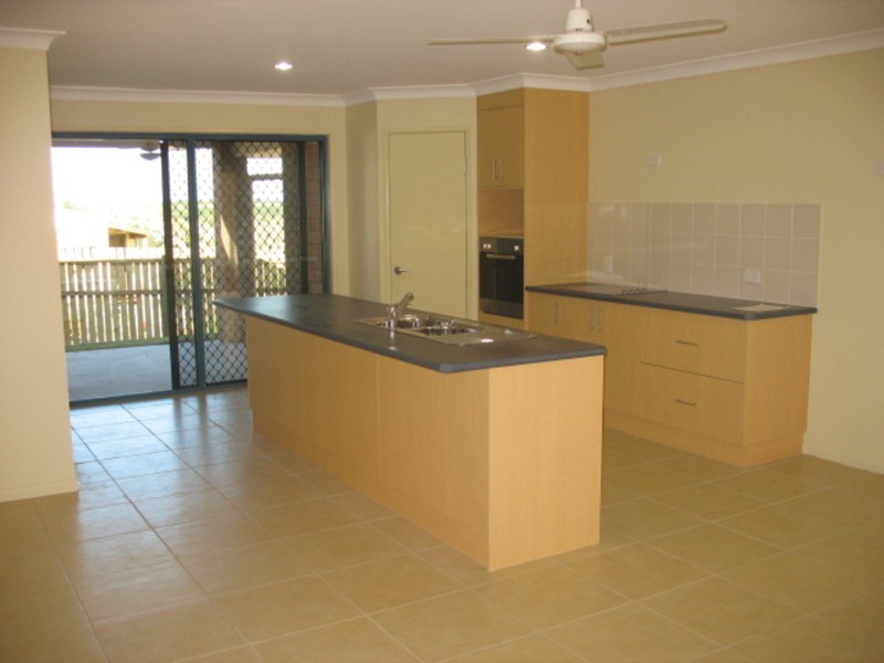 8 Nelson Street, Childers QLD 4660