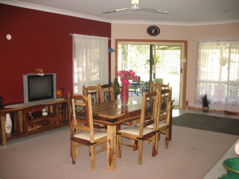 12 Chris-lyn Avenue, Childers QLD 4660