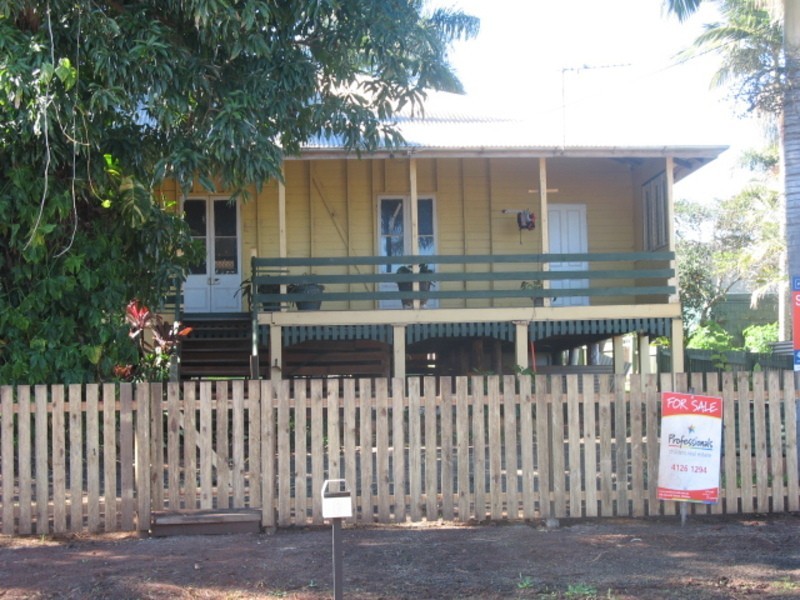 8 Queen Street, Cordalba QLD 4660