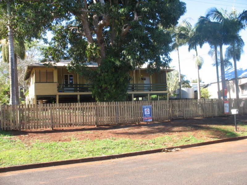 8 Queen Street, Cordalba QLD 4660