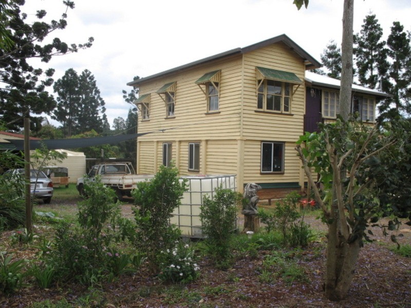 19 Lucketts Road, Childers QLD 4660