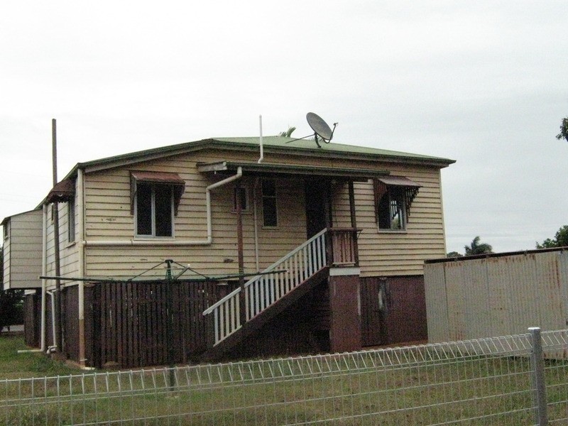5 Churchill Street, Childers QLD 4660