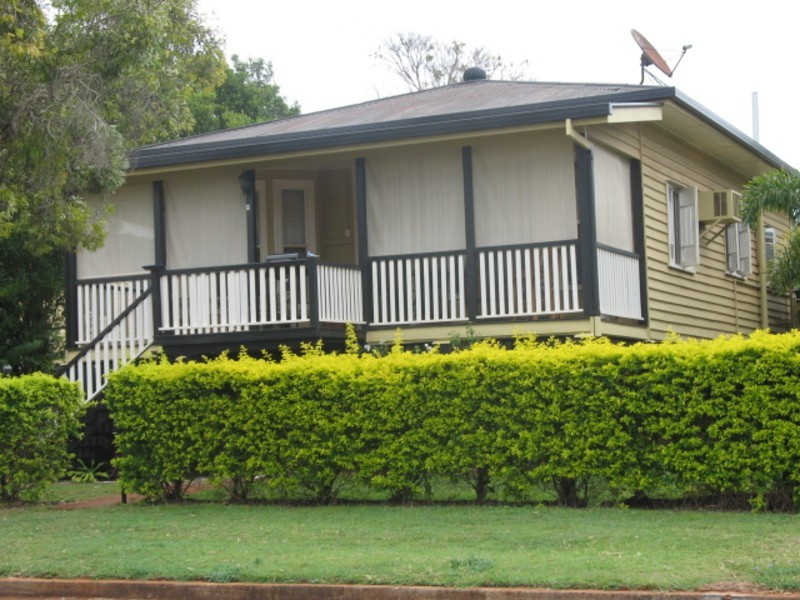 10 Ridgway Street, Childers QLD 4660
