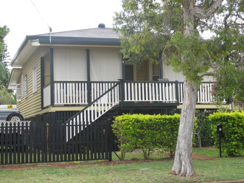 10 Ridgway Street, Childers QLD 4660