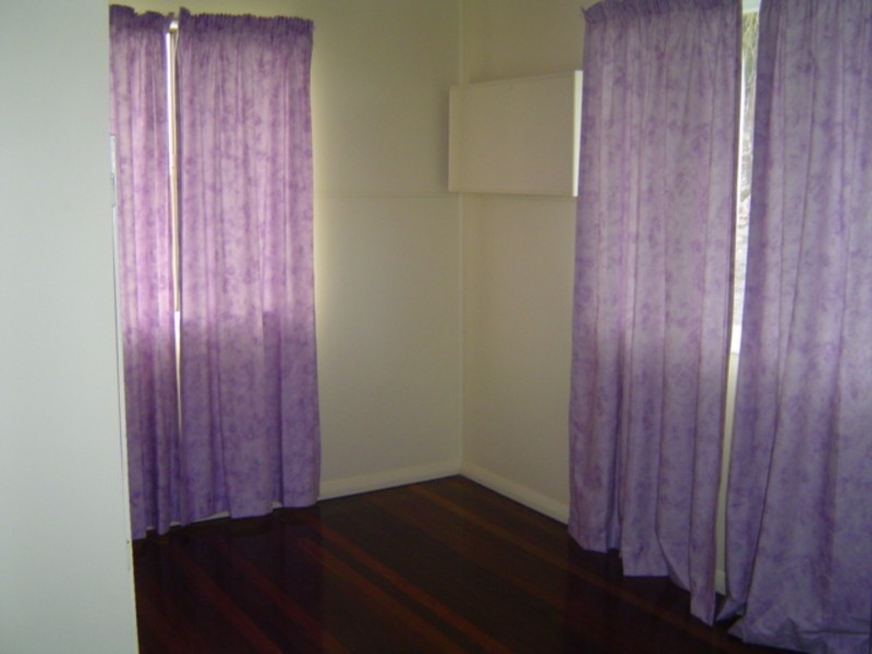 123 Churchill Street, Childers QLD 4660