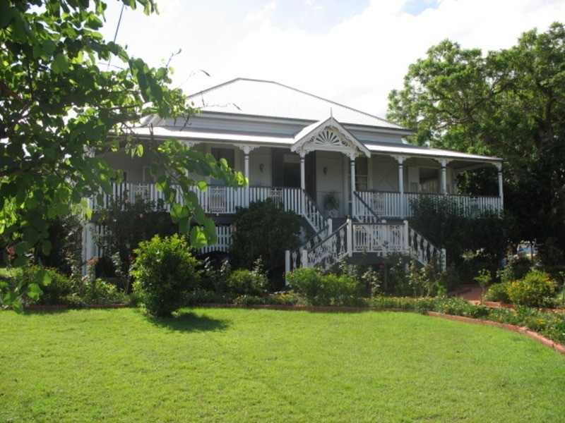 38 North Street, Childers QLD 4660