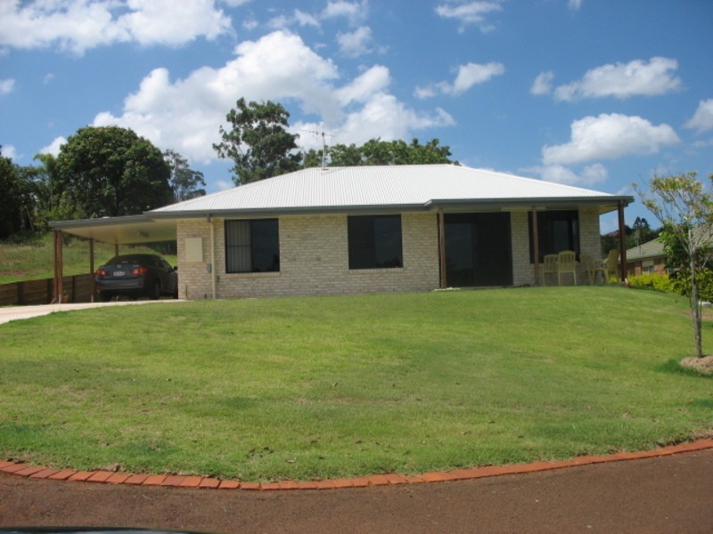 10 Pioneer Avenue, Childers QLD 4660