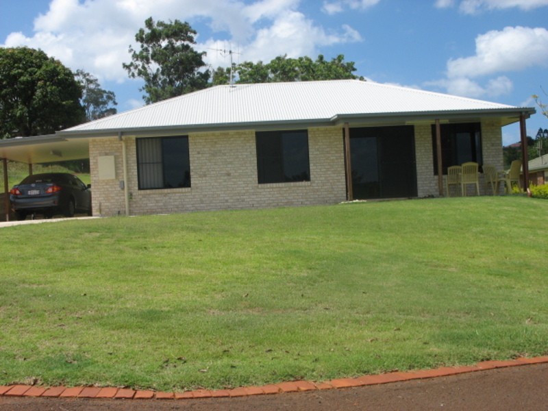 10 Pioneer Avenue, Childers QLD 4660