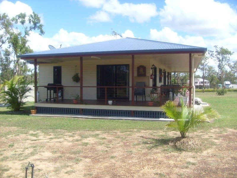 16 Oakview Drive, Childers QLD 4660