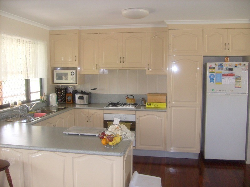 16 Oakview Drive, Childers QLD 4660