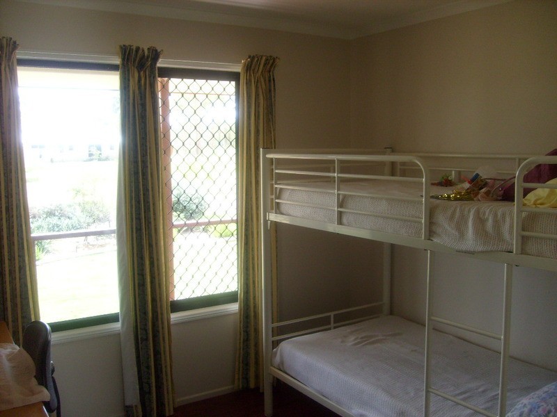 16 Oakview Drive, Childers QLD 4660
