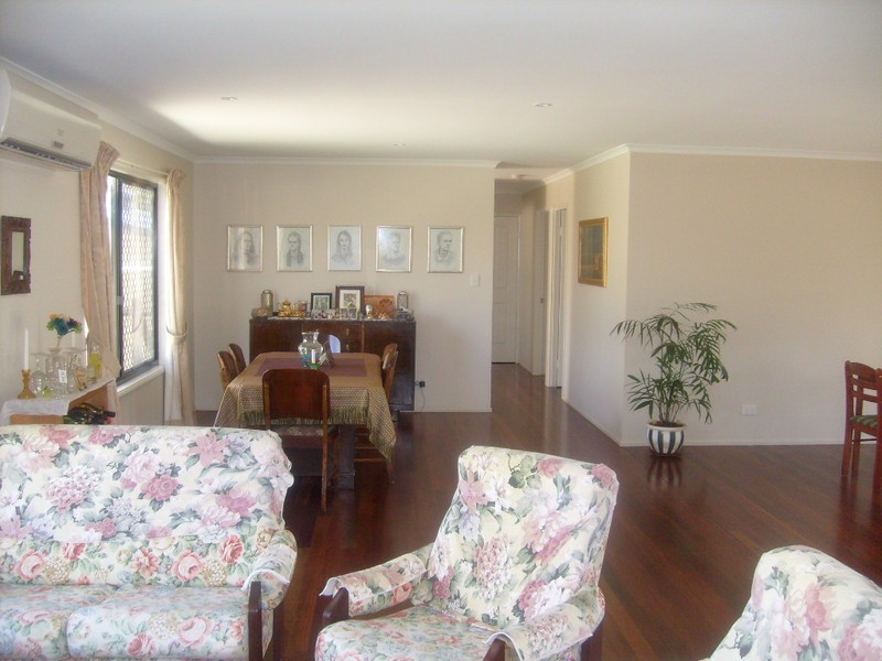 16 Oakview Drive, Childers QLD 4660