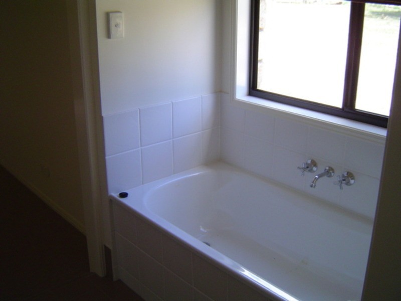 11 Melaleuca Court, Redridge QLD 4660