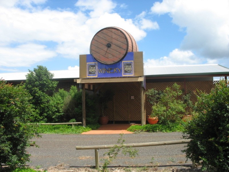 1 Cottonwood Close, Childers QLD 4660