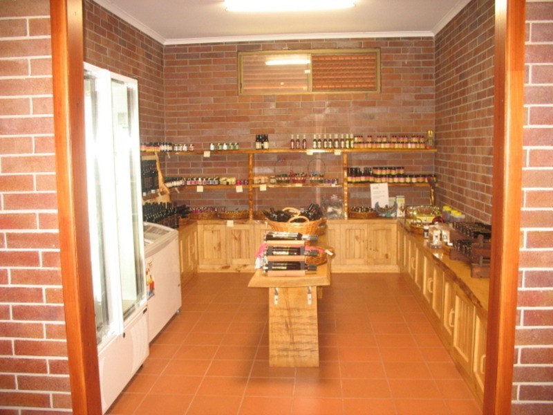 1 Cottonwood Close, Childers QLD 4660