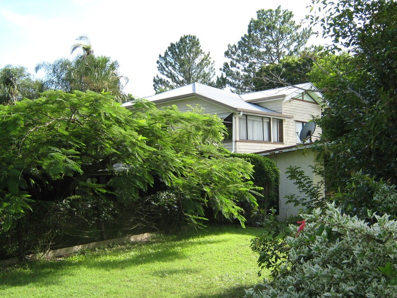 13 Old Woodgate Road, Childers QLD 4660