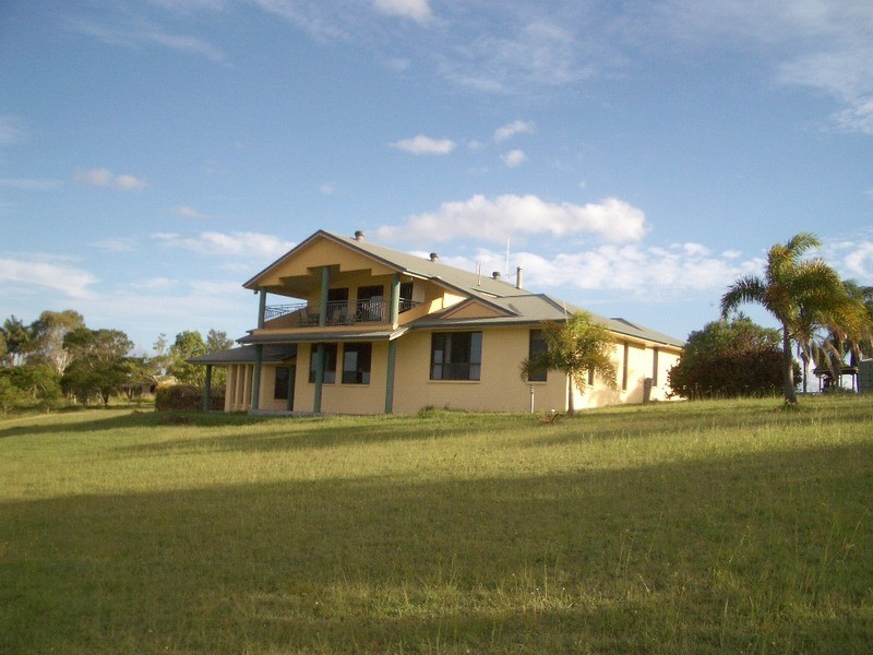 2 Green Valley Court, Childers QLD 4660