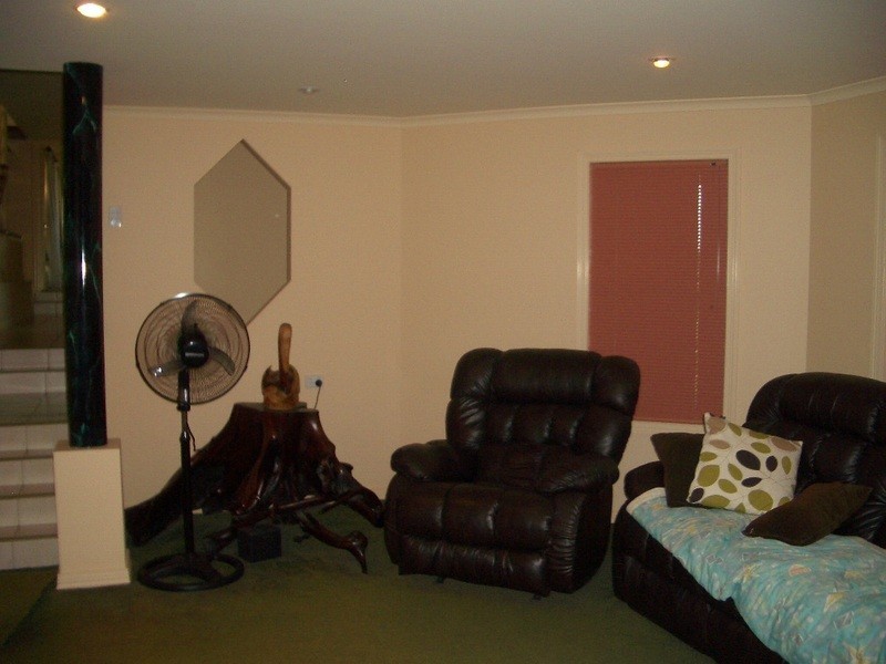 2 Green Valley Court, Childers QLD 4660